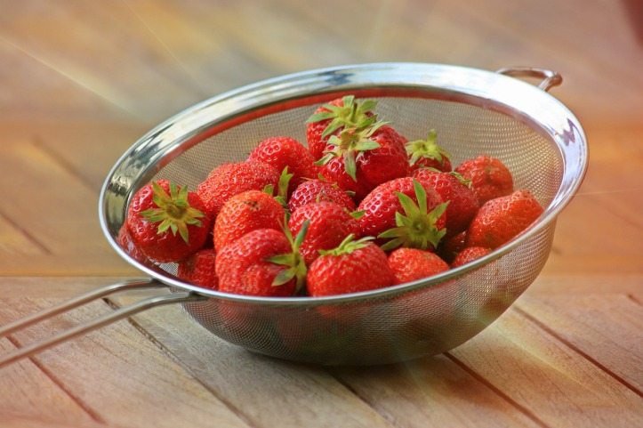 strawberries-829271_1280