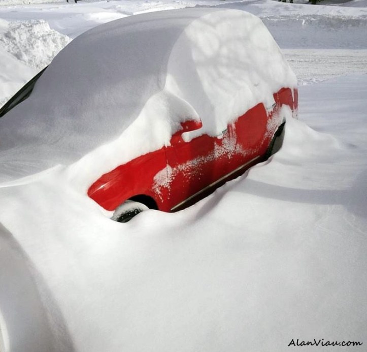 Car in Snow2