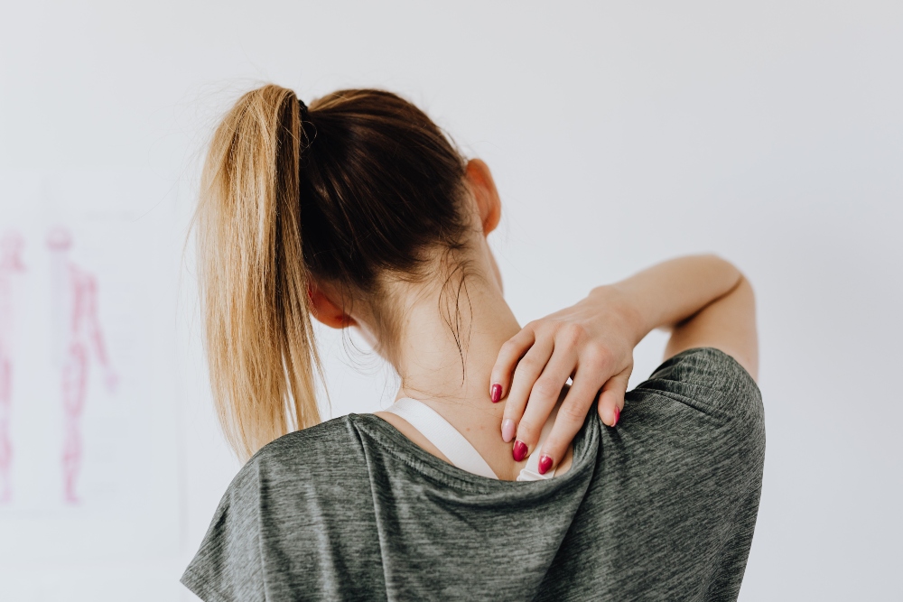 Tips for Naturally Handling a Back Injury in Your Family – Life Horizons